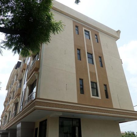 Sai Heera Residency Hotel Sirdi Kültér fotó