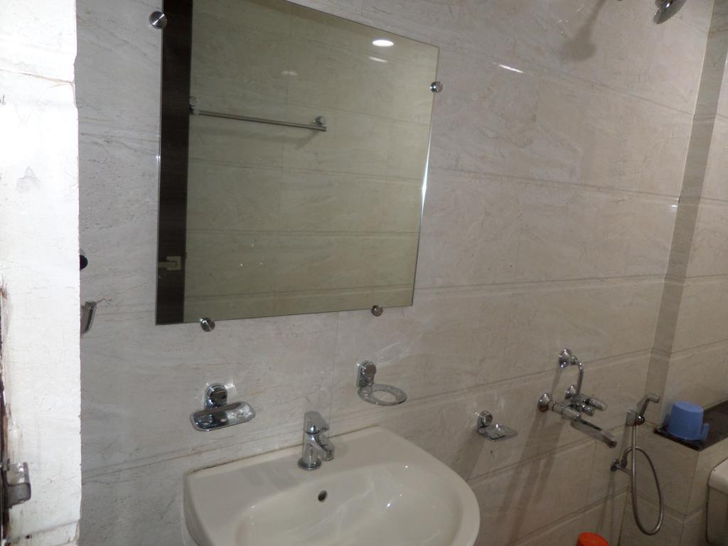 Sai Heera Residency Hotel Sirdi Kültér fotó