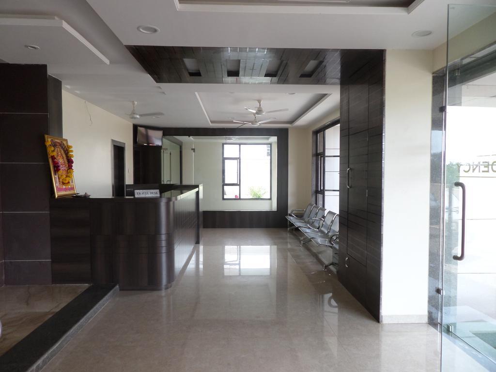 Sai Heera Residency Hotel Sirdi Kültér fotó